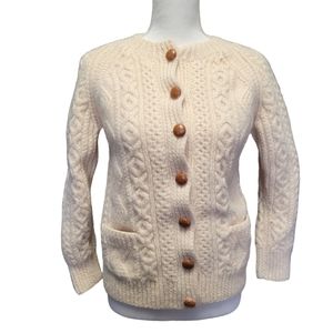 Vintage cream off-white cozy handmade wool cableknit cardigan buttondown sweater